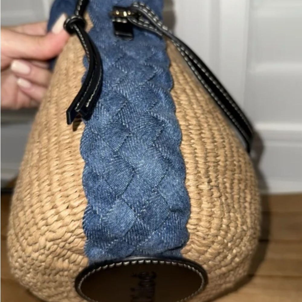 Chloé Woody Basket Leather Handbag - Picture 6 of 7